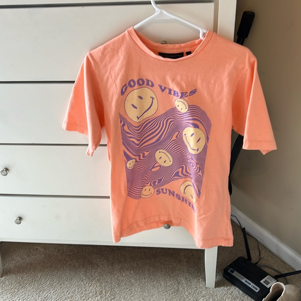 Graphic tee